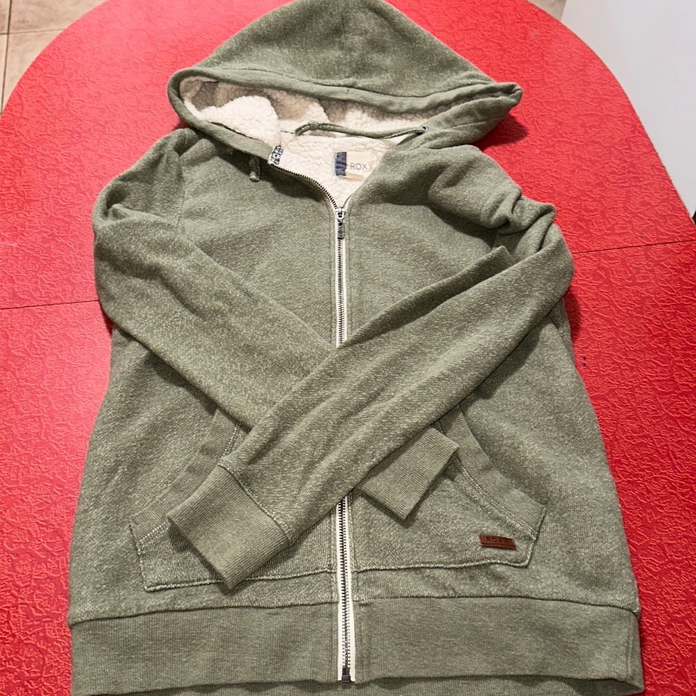 Roxy hoodie fleece lining.  Worn and washed once